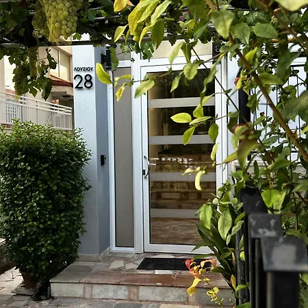 Διαμέρισμα L28 *